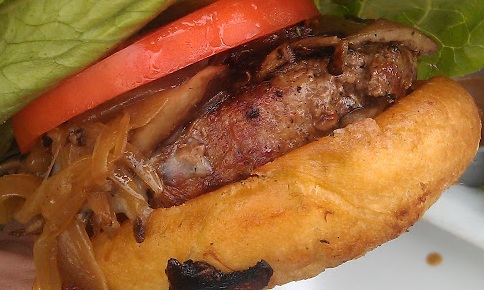 Biloxi Blue N´ Black Burger ve Village Grille