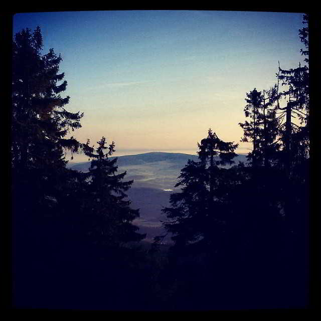 Fotka od Ferdika. Good morning from #Bobik, #Sumava. Nice #trail 17k, 500m+. #sunrise