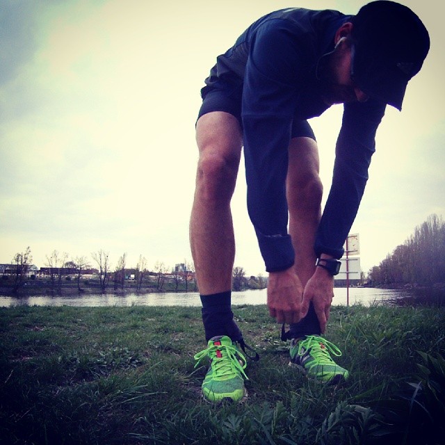 Fotka od Ferdika. 110/366: Legs feeling heavy all day today. Solution? Add some weight and go for a #run! #running, #runningprague, #RunShots, #runner, #gopro, #goprohero, #bestoftheday, #newbalance, #training, #trainhard