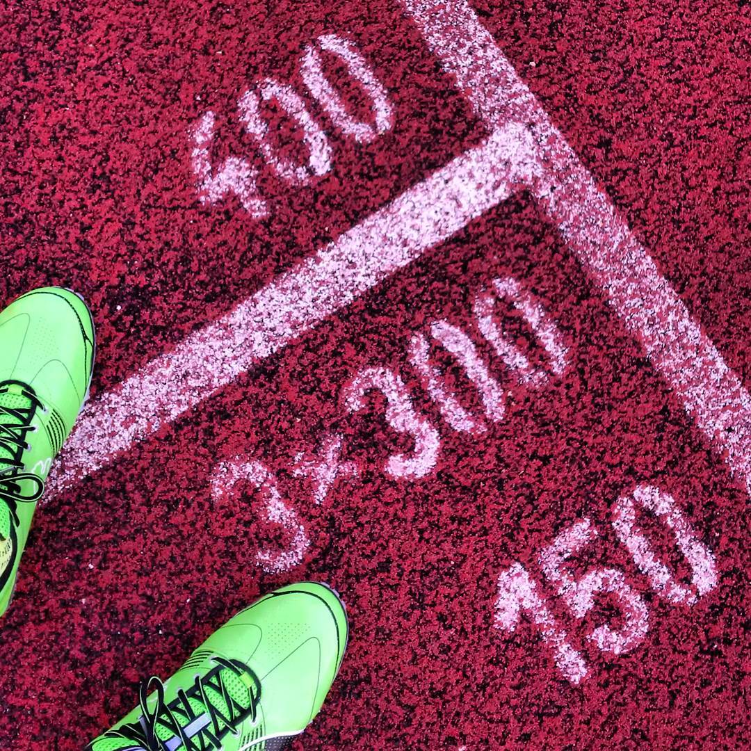Fotka od Ferdika. 235/366: #Trackandfield #training today after disgusting day at work. 400m #intervals and I feel alive again. #runningtrack, #run, #running, #bestoftheday, #photooftheday, #pictureoftheday, #puma, #runningspikes, #runfast, #speed, #runshots, #traininghard