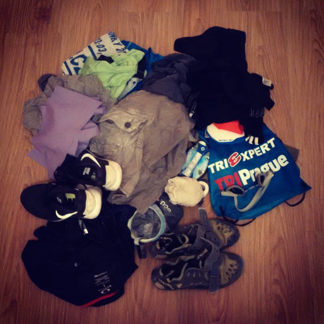 Fotka od Ferdika. 343/366: There is often problem with logistics during the week full of #sport #activity. This is what I found in #car #trunk today. #mess, #sportgear, #nike, #mizuno, #ocun, #lasportiva, #topoftheday, #bestoftheday, #photooftheday